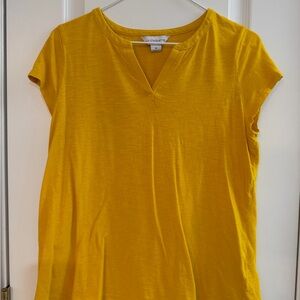 Liz Claiborne V-Neck Yellow Short Sleeve Top